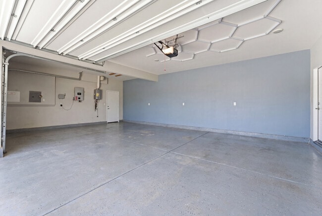 Building Photo - 31110 Bay Horse Way