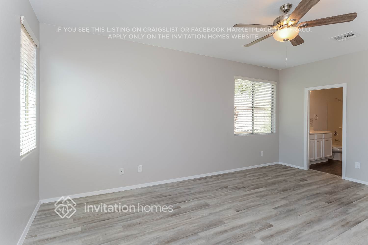 Building Photo - 1006 S Colonial Ct