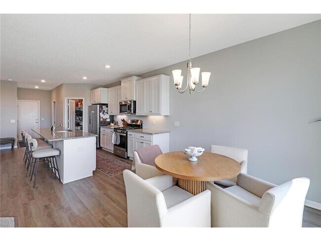 Building Photo - 6743 Bluestem Wy
