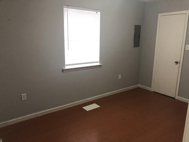 Building Photo - 3333 12th Ave