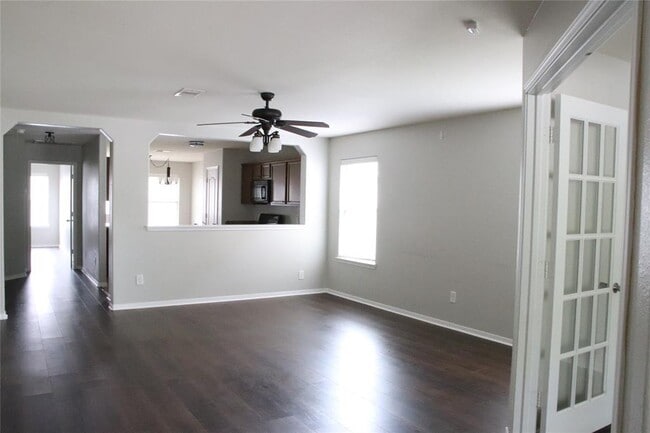 Building Photo - 2710 Sandberry Dr