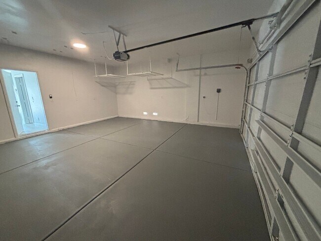 Building Photo - Spacious 4Br/3Ba Home in Galena Pointe – in North Las Vegas