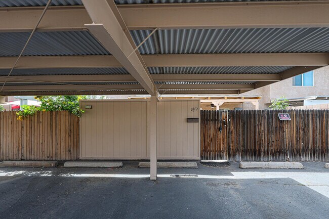 Building Photo - 8372 E Solano Dr