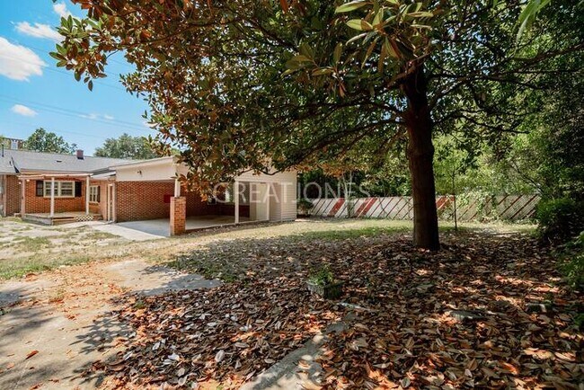 Building Photo - NOW OFFERING HALF OFF THE FIRST FULL MONTH...