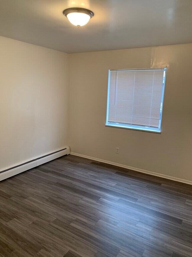 Dwell Avondale 3583 Alaska Ave Cincinnati OH 45229 Apartment Finder