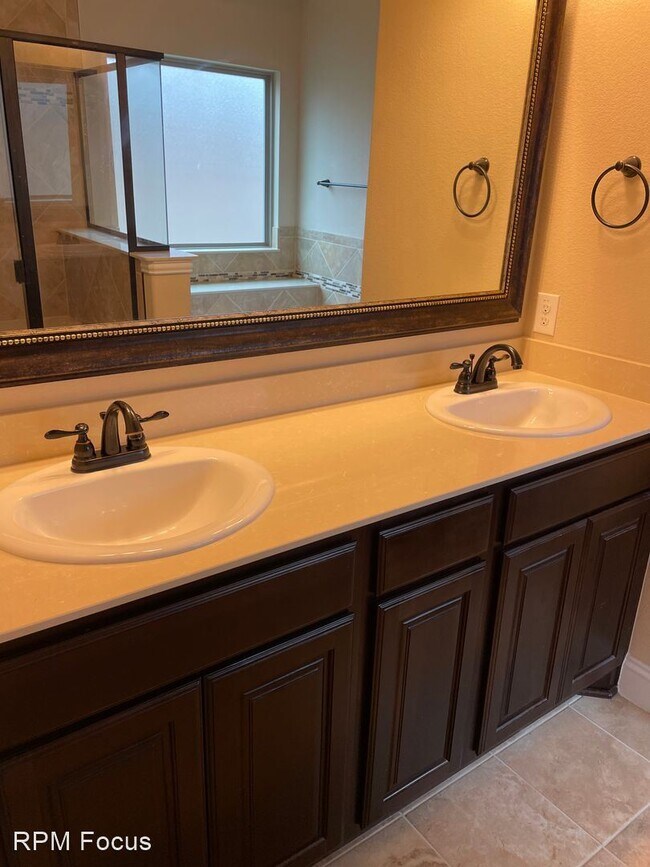 Building Photo - 4 br, 2.5 bath House - 217 Eagle Ridge Rd.