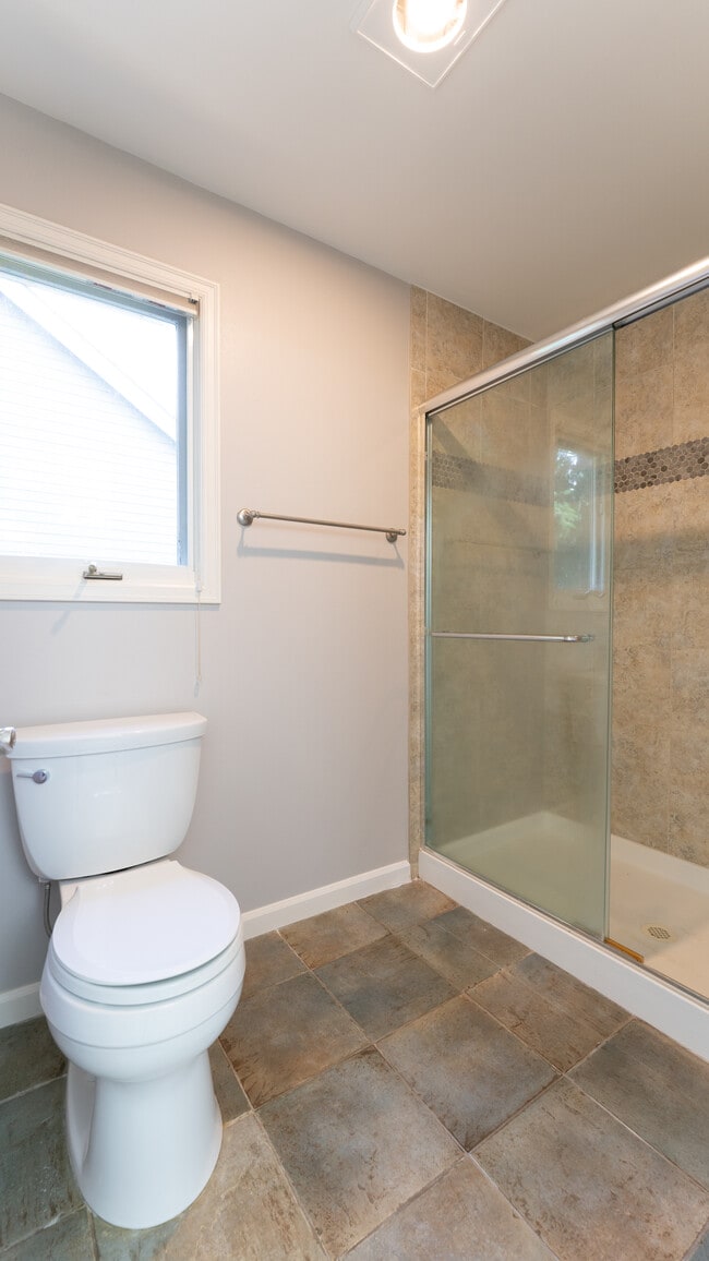 Building Photo - 23516 NE 22nd St