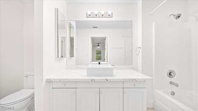 Building Photo - 1801 NW 1st Ave