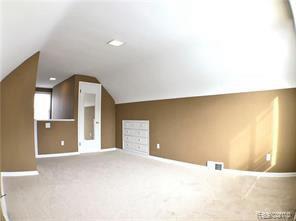 Building Photo - 1012 S Stephenson Hwy