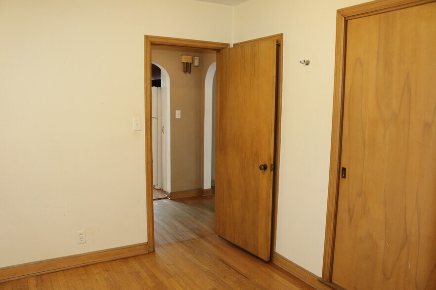 Building Photo - 3108A N Pierce St