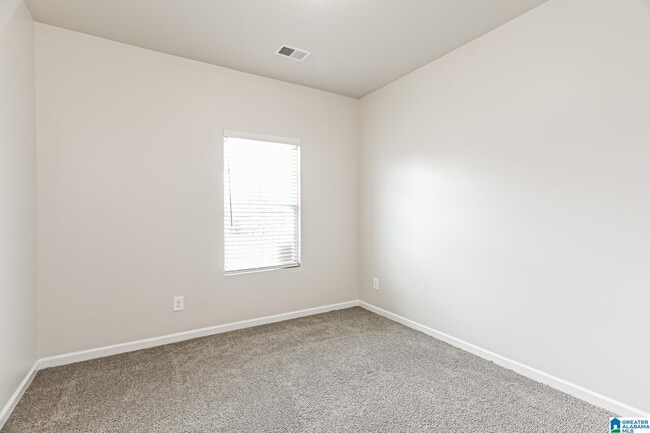 Building Photo - 3689 Burlington Dr