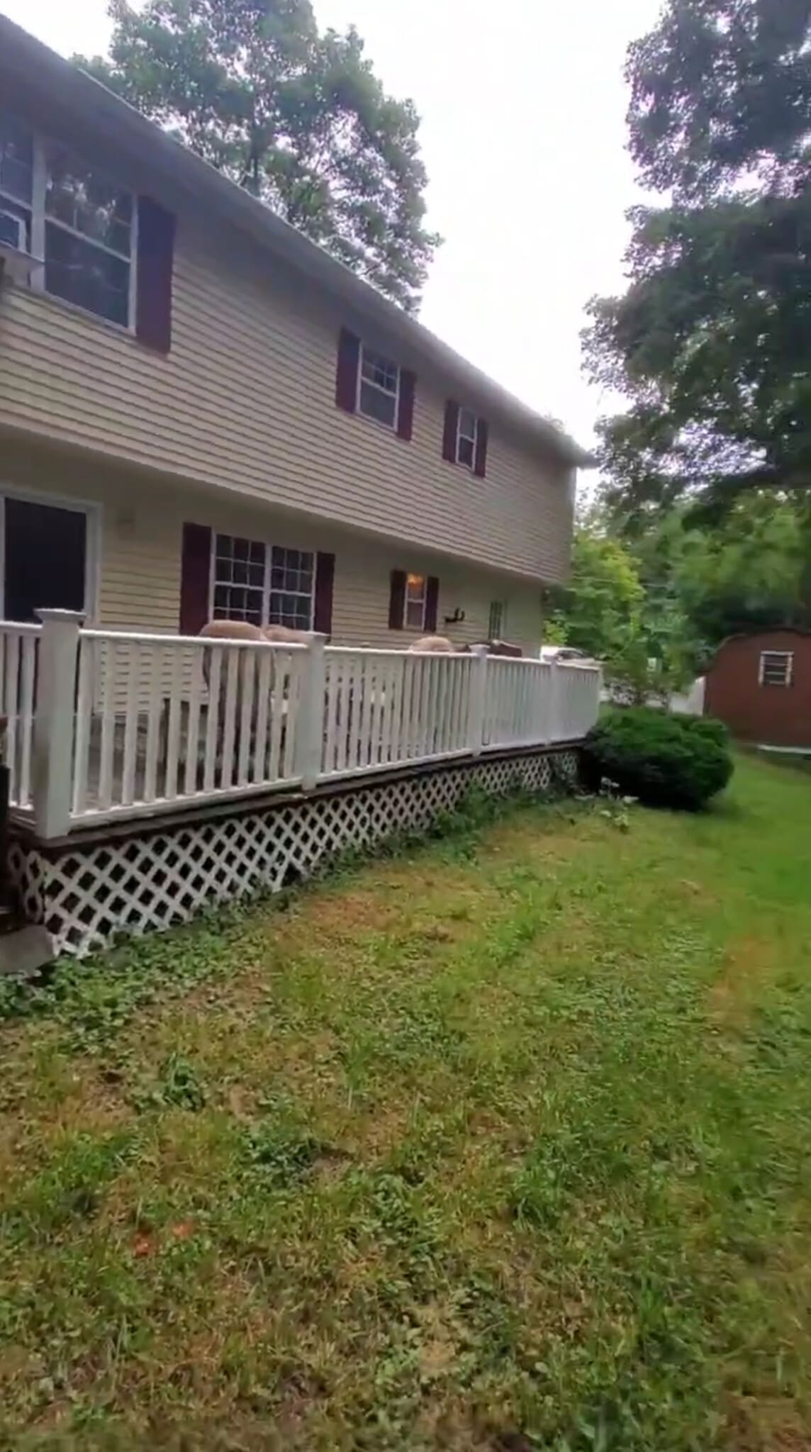 Building Photo - 257 Lake Rd