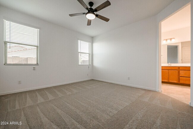 Building Photo - 8907 W Colter St