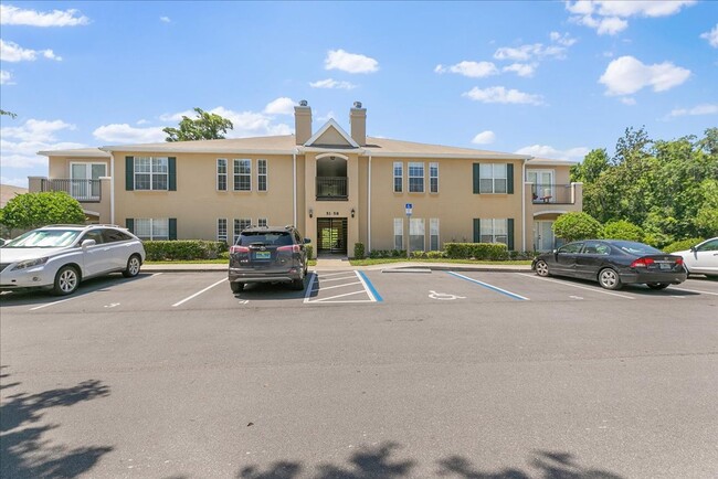 Building Photo - Great Jax Beach Location!