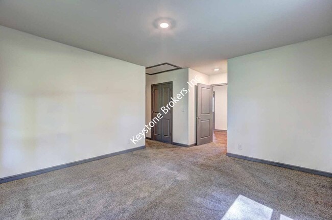 Building Photo - 1018 Hampton Locust Grove Rd