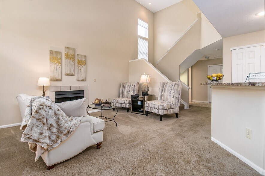 Townhome - The Pines at Tuttle Crossing