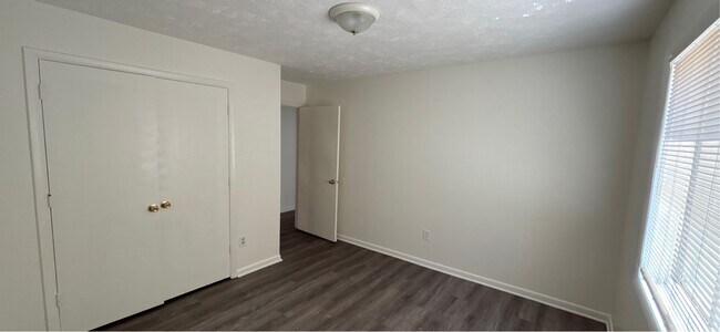 Building Photo - 6408 Starbrook Dr