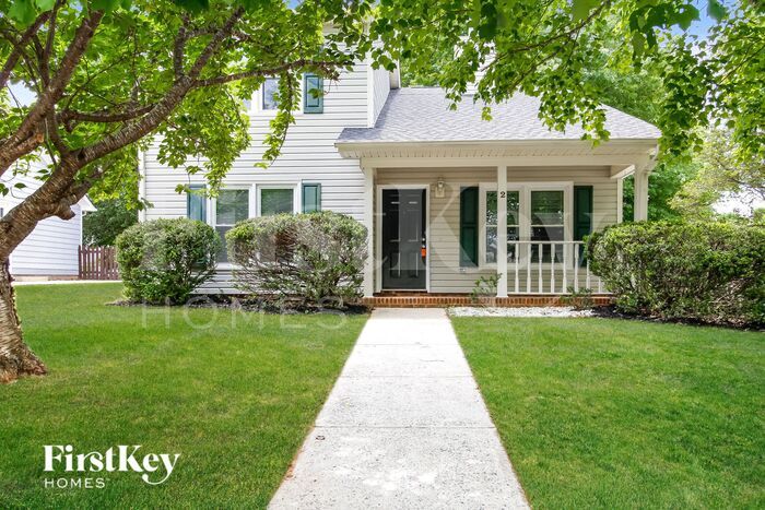 Primary Photo - 2 Hickory Knoll Ct