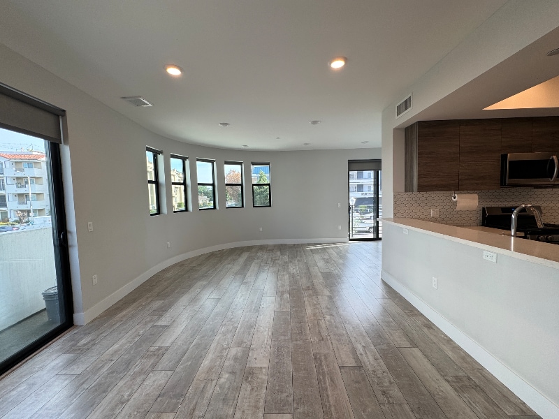 Building Photo - 4383 N Sepulveda Blvd