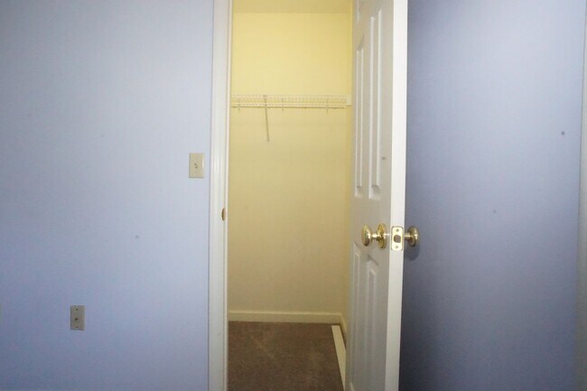 Building Photo - 450 Wimmer St