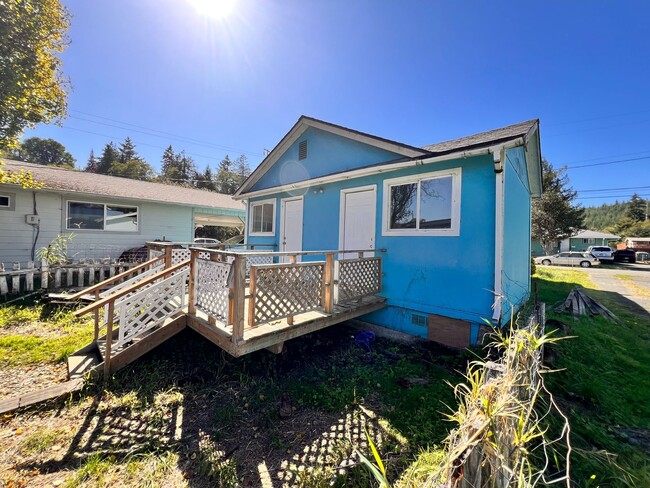 Building Photo - 2148