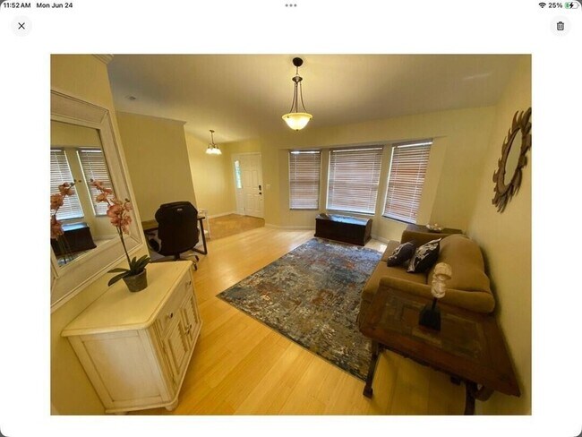 Building Photo - 1500 Bella Casa Ct