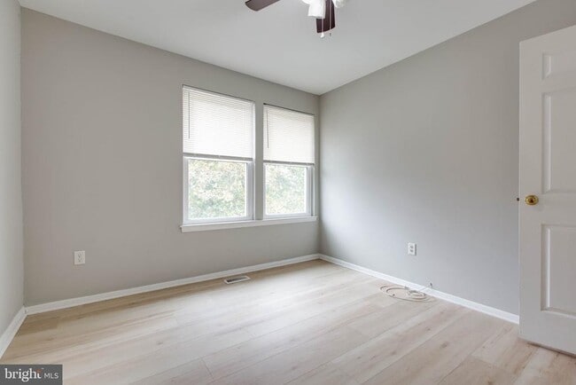 Building Photo - 7717 Heatherside Ln