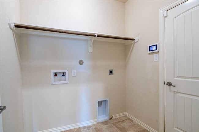 Building Photo - 1610 Juniper Knoll Way