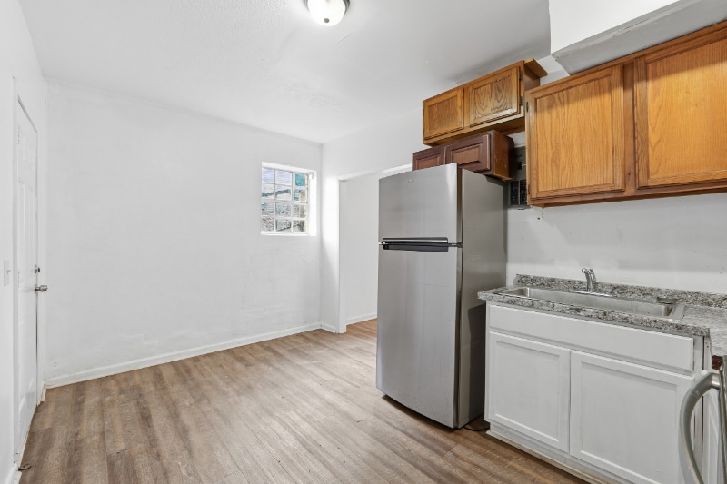 Building Photo - 1071-1073 Laurel Ln NW