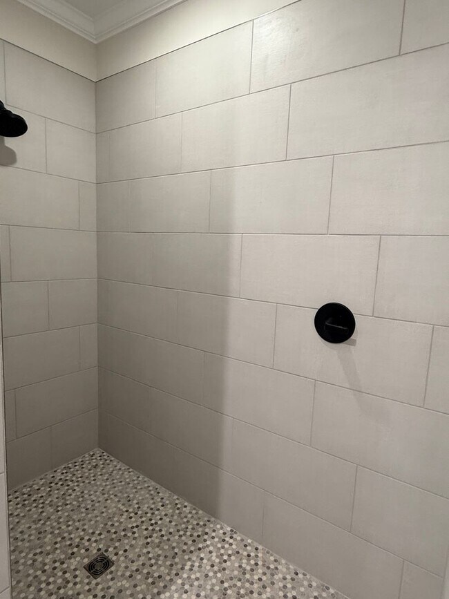 Building Photo - Short term Rental Home!