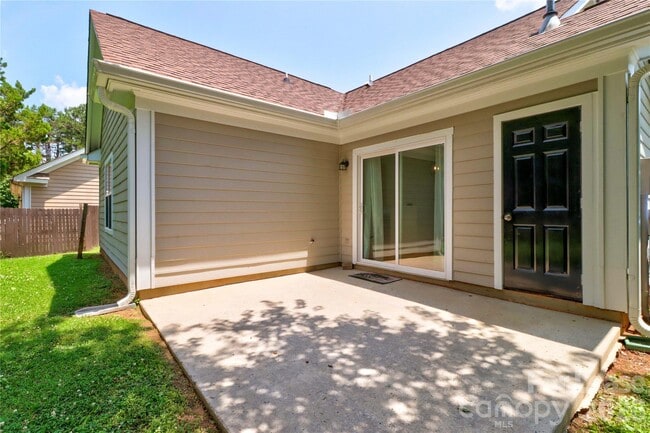 Building Photo - 155 Green Dragon Ct