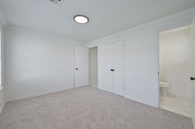 Building Photo - 121 NW 79th St