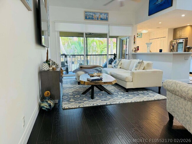 Building Photo - 2121 S Ocean Blvd