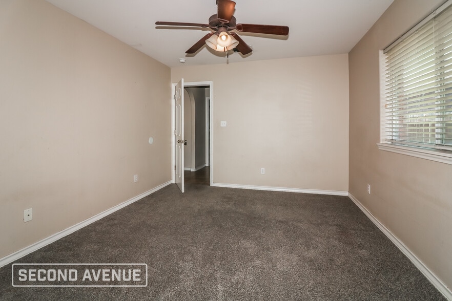 Building Photo - 6822 Wall Street