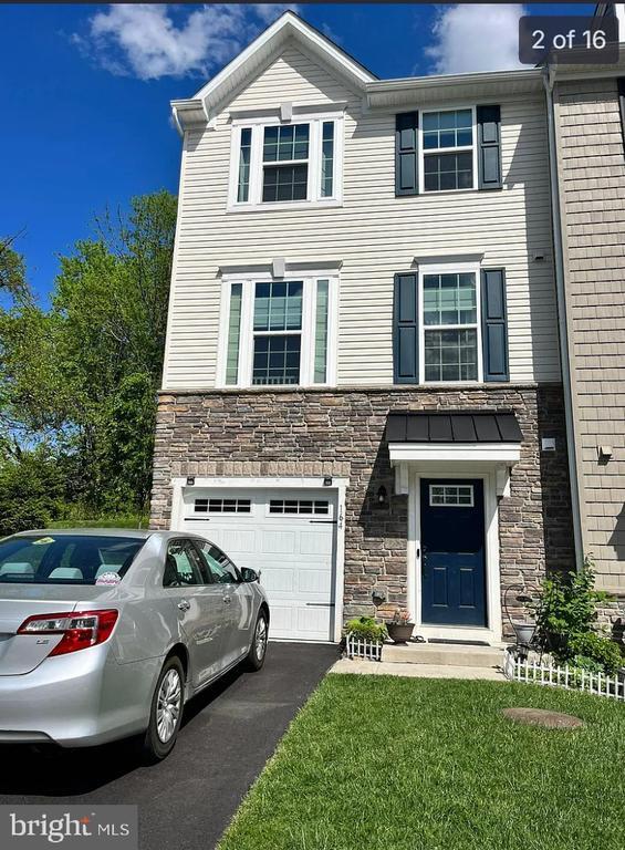 Building Photo - 164 Mulberry Dr