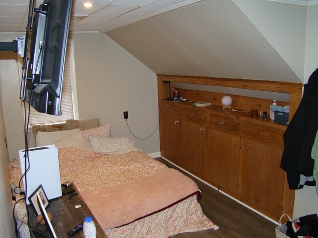 Building Photo - 13 Back River Rd