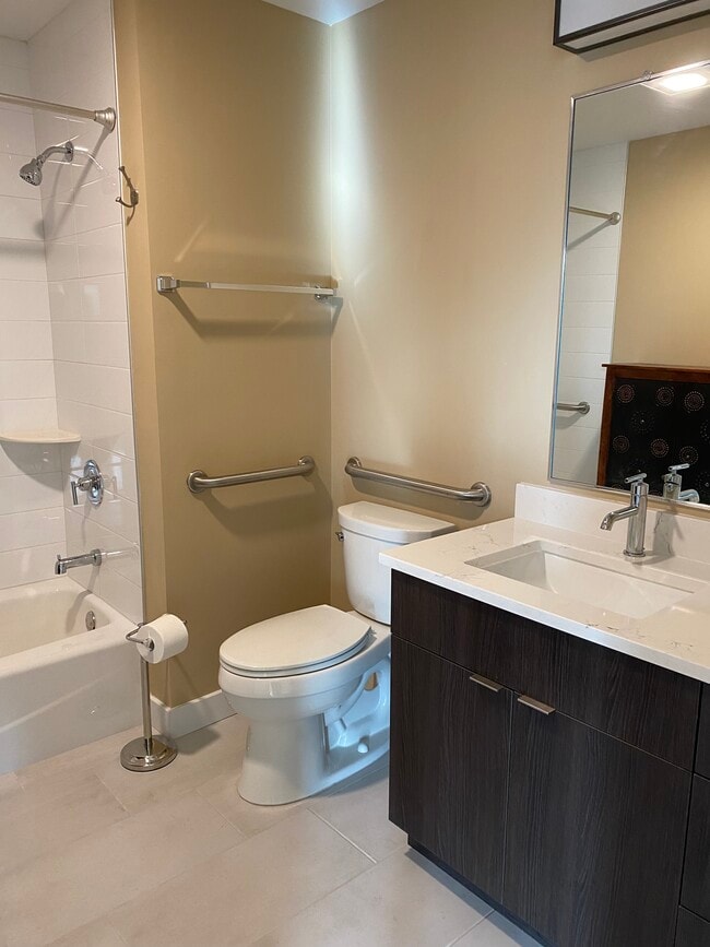 Guest bathroom w tub and shower - 69 Etna Rd
