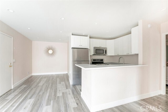 Building Photo - 365 Burchett St