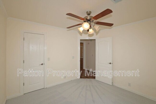 Building Photo - 6802 Thunder Rd