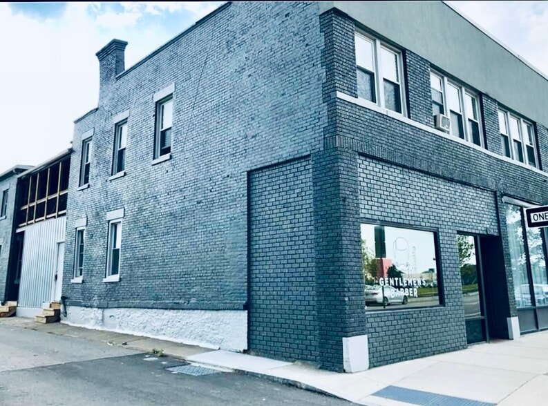Building Photo - 36 S Union St