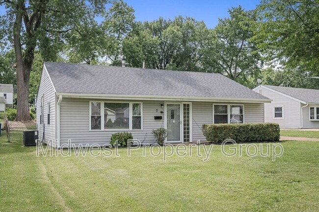 Building Photo - 7 St George Ct