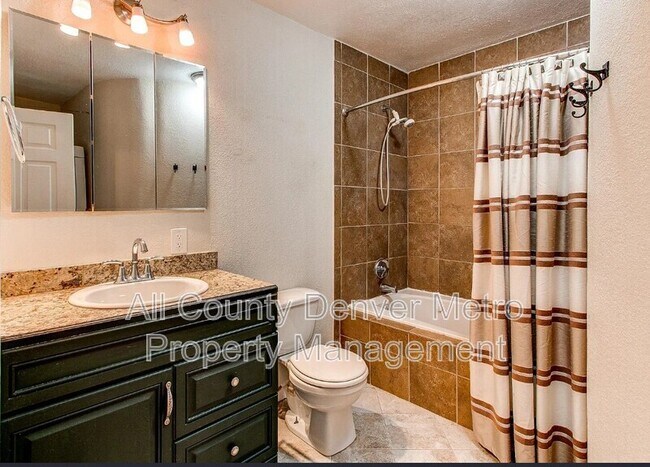 Building Photo - 849 Lipan St