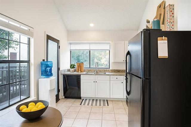 Building Photo - 4308 Laguna Dr