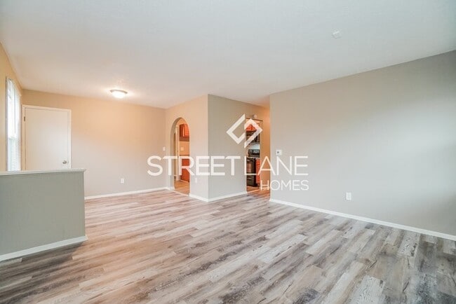 Building Photo - Charming 3 Bedroom in Columbus!