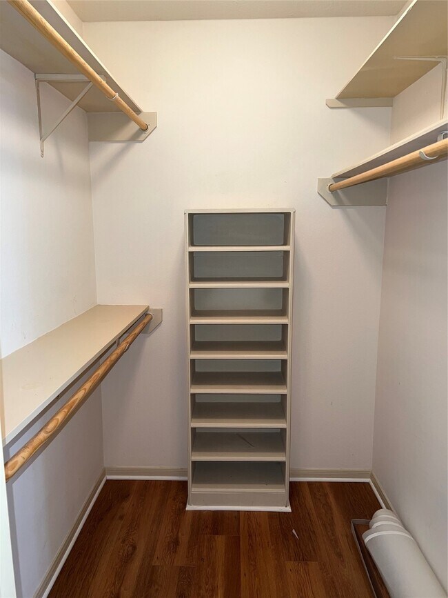 Building Photo - 3215 Bluebonnet Meadows Ln