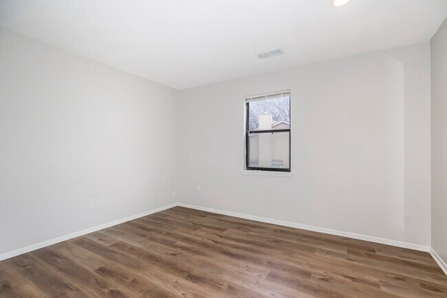 Primary Photo - 3123 Eaton St