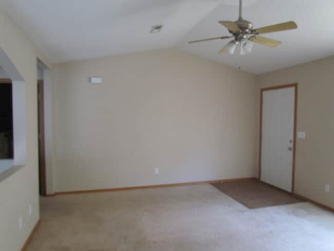 Building Photo - Available November 27th!!