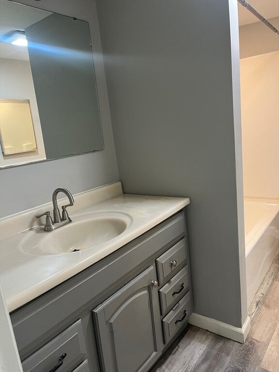 Building Photo - 8 Wakefield Ave