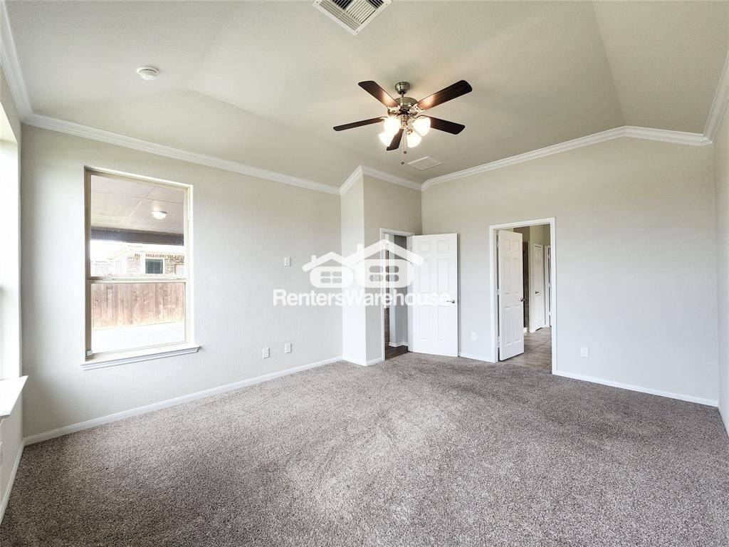 Building Photo - 14711 Sycamore Side Wy