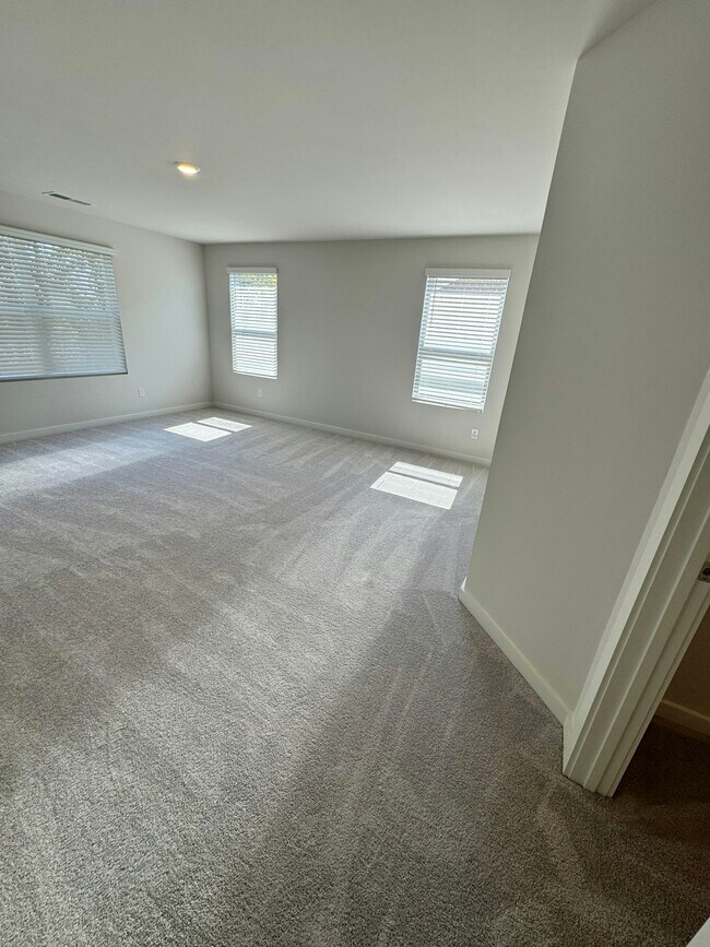 Building Photo - 3412 Shigo St